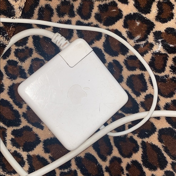 MacBook Pro 15 inch Core Duo Silver - Picture 5 of 12